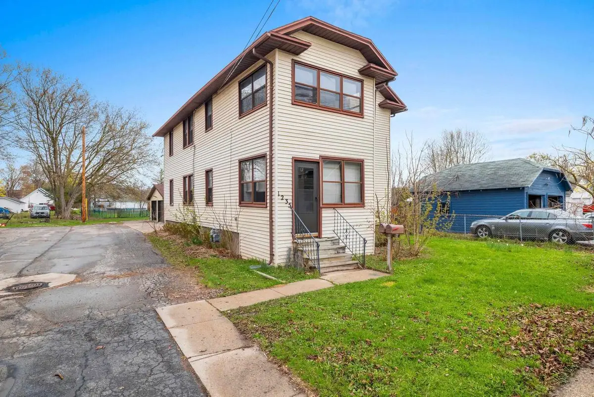 1235 CHICAGO STREET, Green Bay, WI 54301 - #1