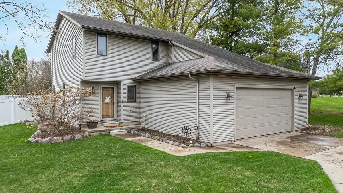 1820 SUGAR PLACE, De Pere, WI 54115 - #1