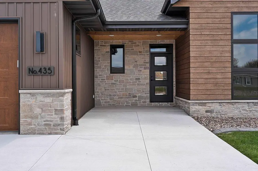 435 RIVERVIEW RIDGE PLACE, Combined Locks, WI 54113 - #2