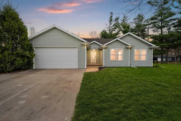 N3150 W SILVER LAKE DRIVE, Waupaca, WI 54981