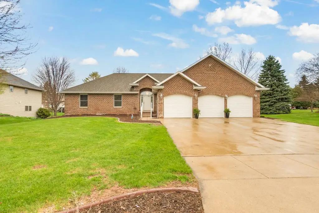 702 MARCKS COURT, Luxemburg, WI 54217 - #1