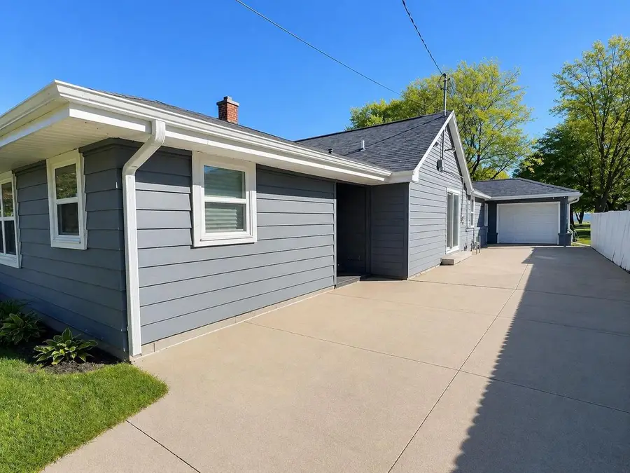 N9017 LAKESHORE DRIVE, Van Dyne, WI 54979 - #2
