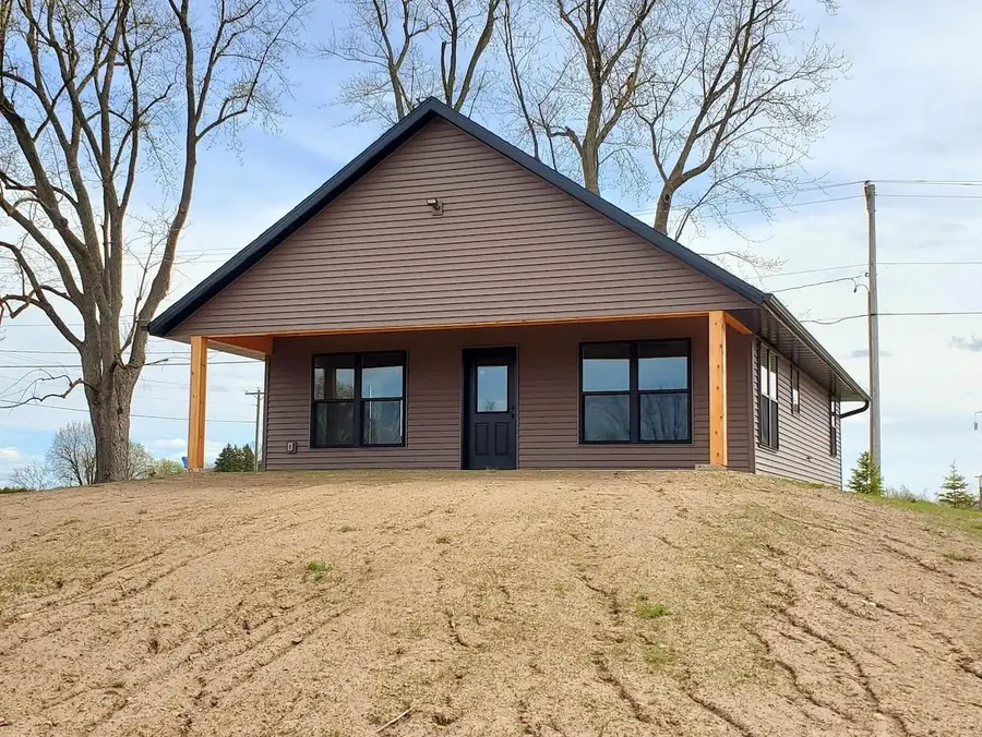 247 E MADISON STREET, Clintonville, WI 54929 - #2
