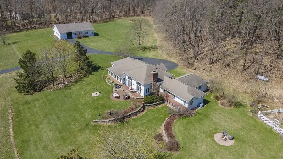 N4655 QUINTESSENCE COURT, New London, WI 54961 - #2