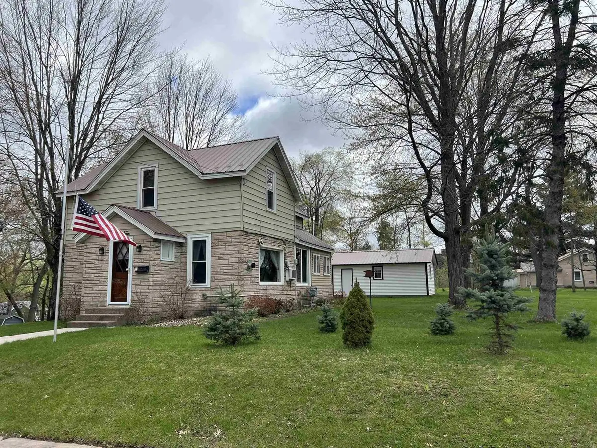 410 N FRANKLIN STREET, Waupaca, WI 54981 - #1