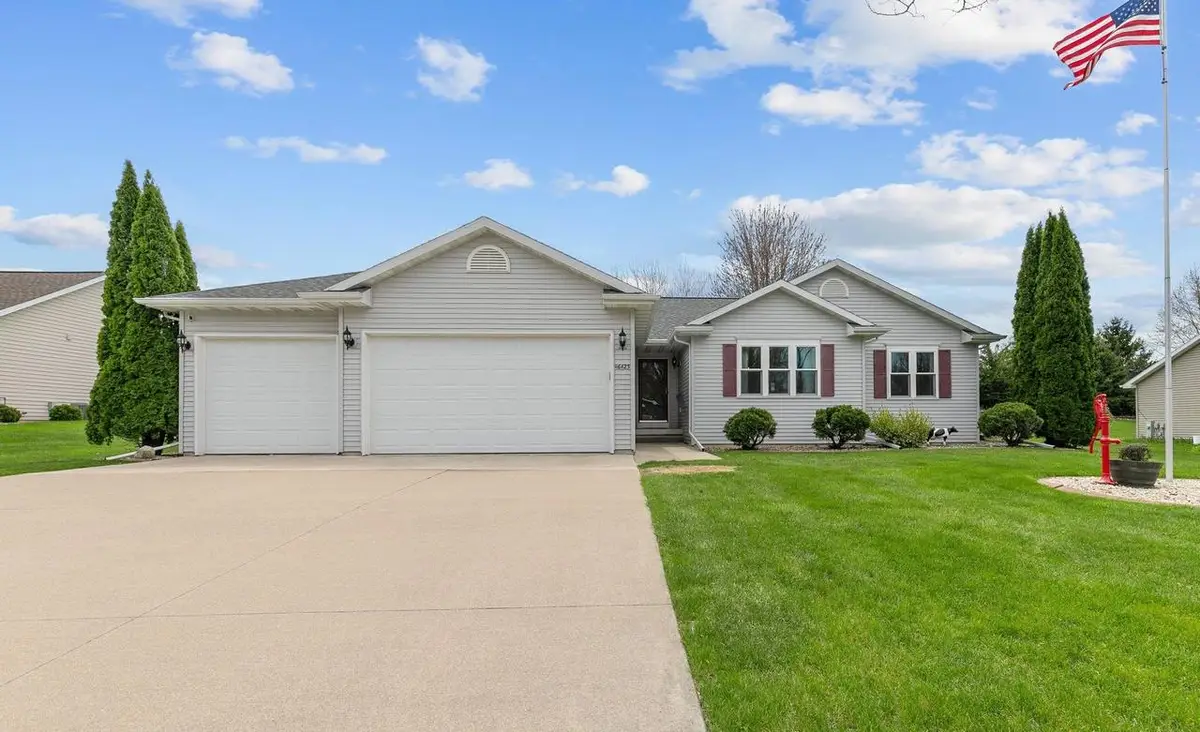 W6423 BOONESBOROUGH DRIVE, Greenville, WI 54942 - #1