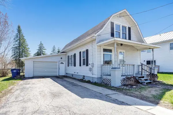 130 SUMMIT STREET, Pulaski, WI 54162