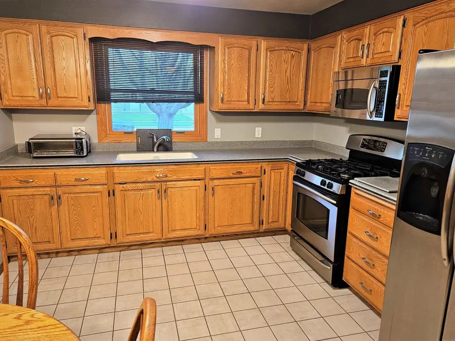 2005 OAK STREET, Oshkosh, WI 54901 - #3