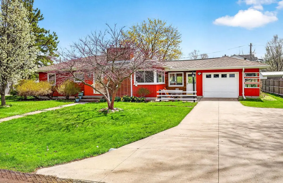 581 RICHARD DRIVE, Menasha, WI 54952 - #1