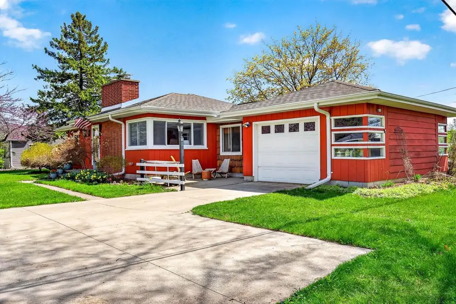 581 RICHARD DRIVE, Menasha, WI 54952 - #3