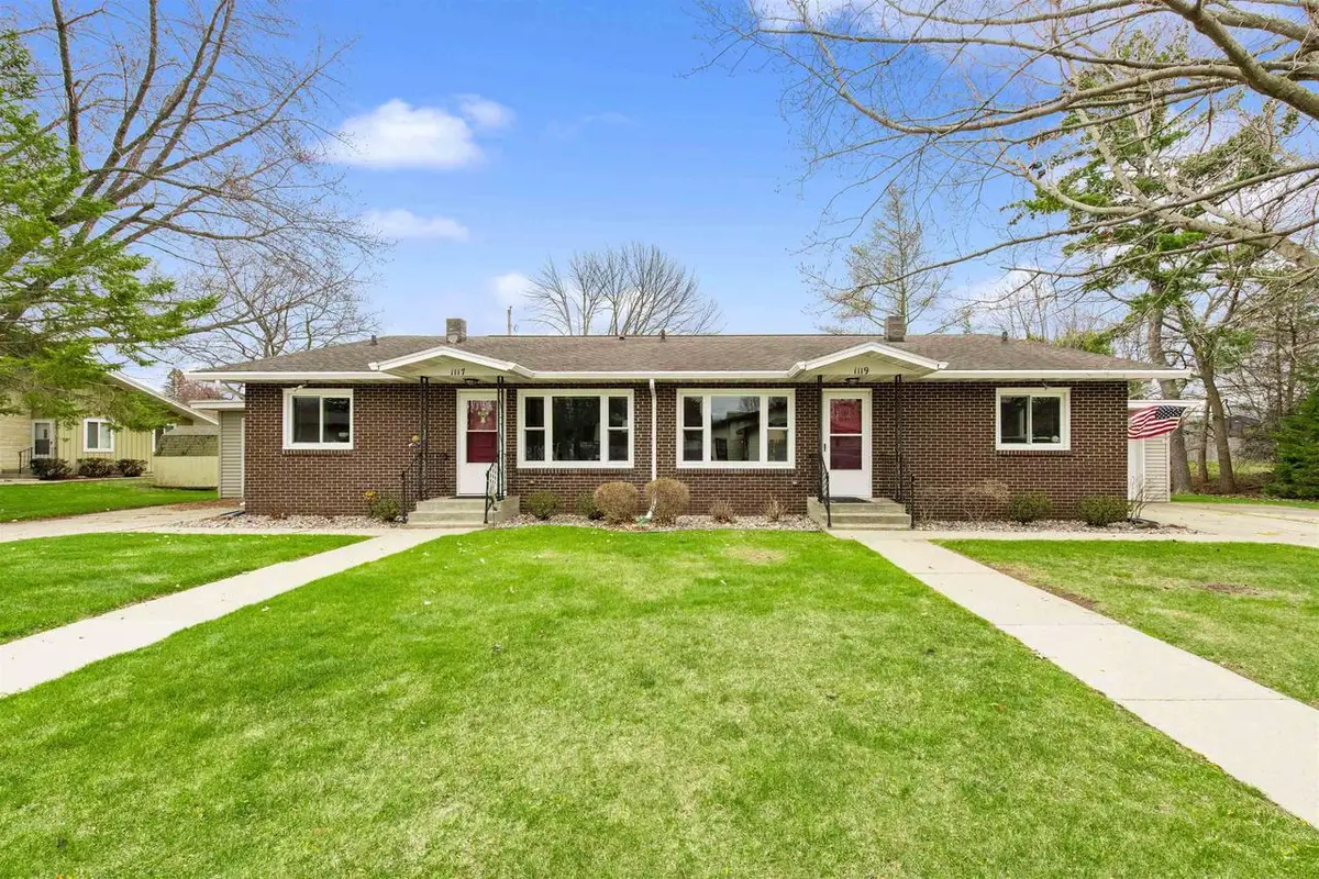 1119 FLORENCE STREET, Marinette, WI 54143 - #1