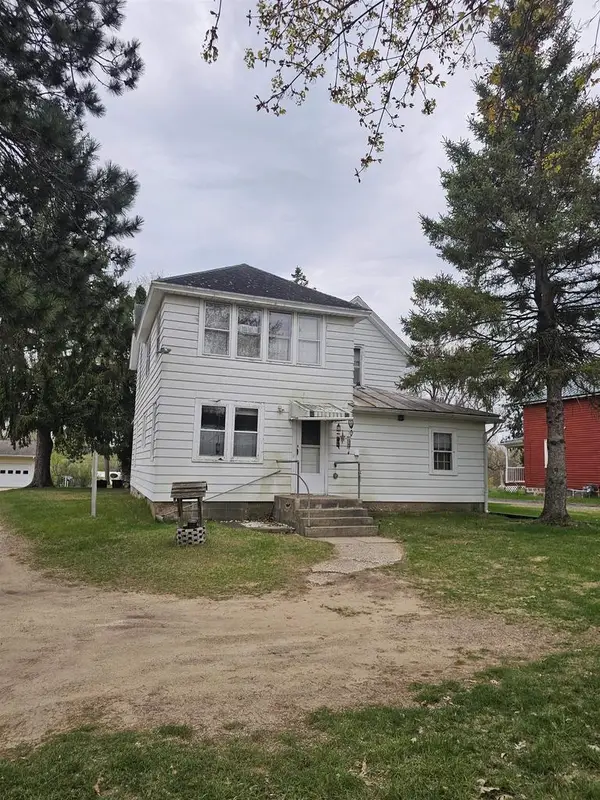 320 E PARK STREET, Neshkoro, WI 54960