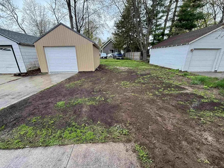 93 GARFIELD AVENUE, Clintonville, WI 54929 - #3