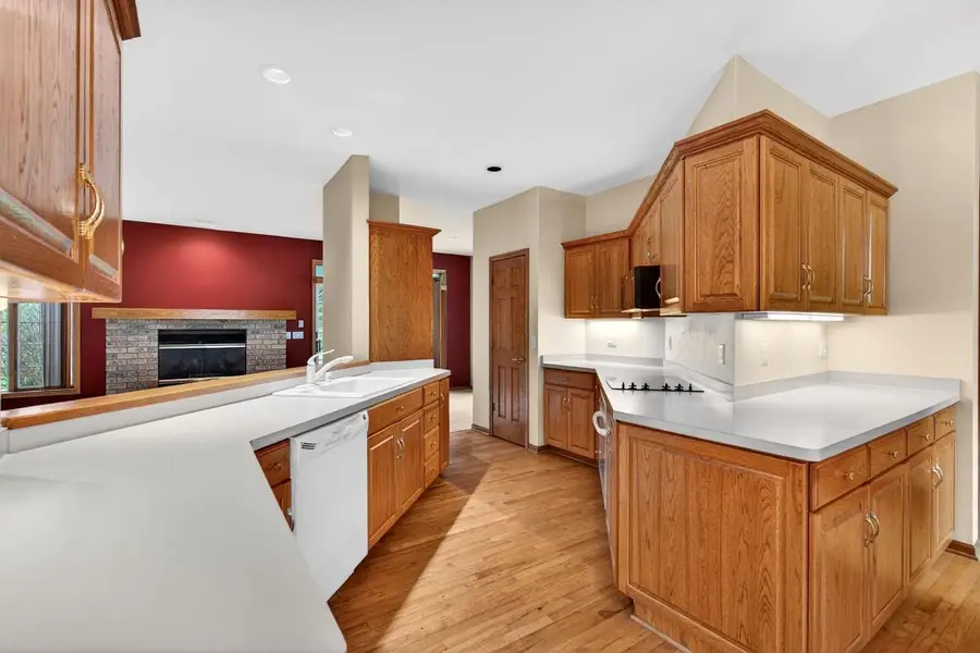 4431 BELLHAVEN LANE, Oshkosh, WI 54904 - #3