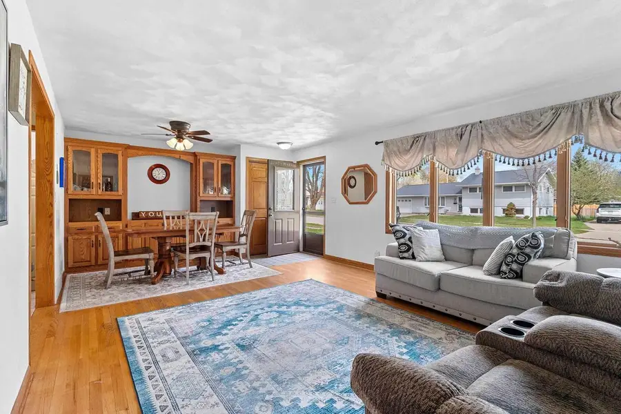 1825 E MARQUETTE STREET, Appleton, WI 54911 - #3