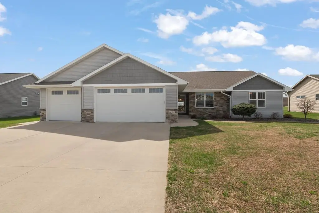 1657 RED OAK STREET, Green Bay, WI 54313 - #1