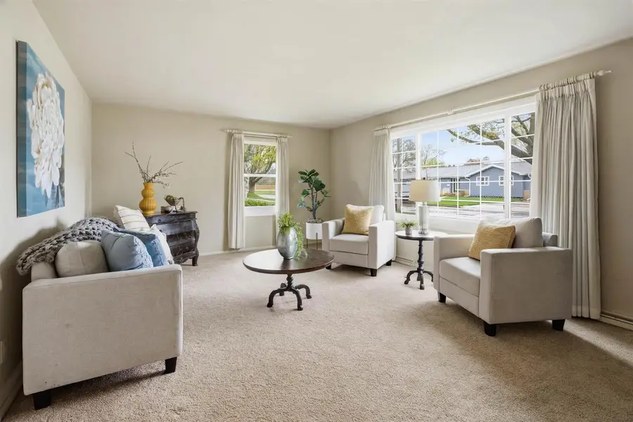 2717 N ELMWOOD COURT, Appleton, WI 54911 - #3