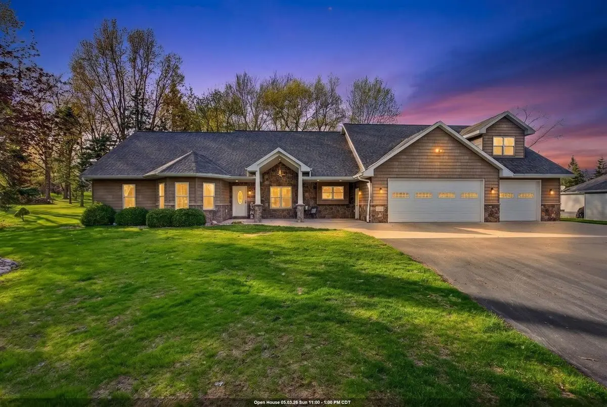 1216 E APPLE CREEK ROAD, Appleton, WI 54913 - #1