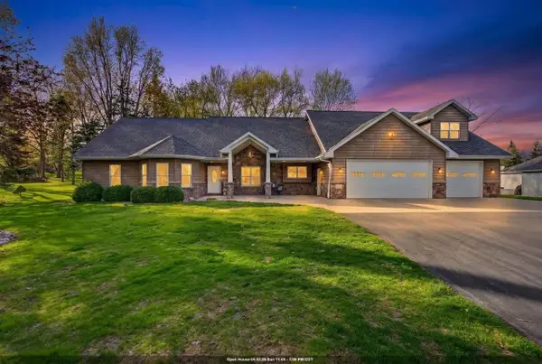 1216 E APPLE CREEK ROAD, Appleton, WI 54913