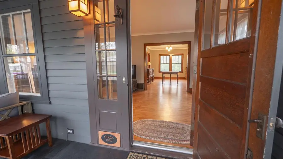 414 W FULTON STREET, Waupaca, WI 54981 - #3