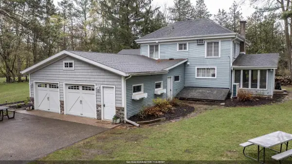 E1233 PINE TREE, Waupaca, WI 54981