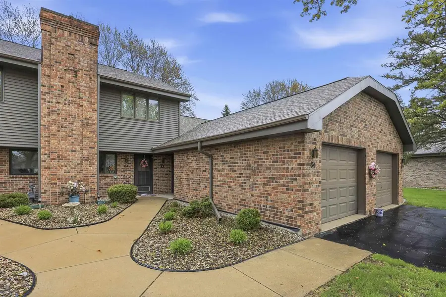 82 SPENCER VILLAGE COURT, Appleton, WI 54914 - #2