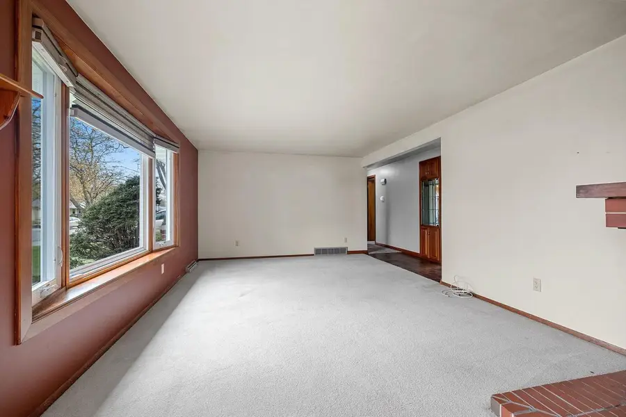 1281 ALICE DRIVE, Green Bay, WI 54304 - #3