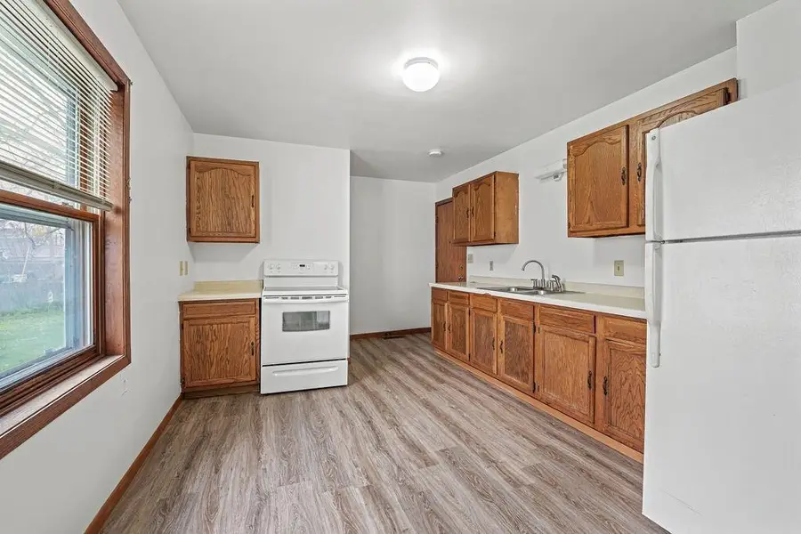 318 STERLING AVENUE, Oshkosh, WI 54901 - #2