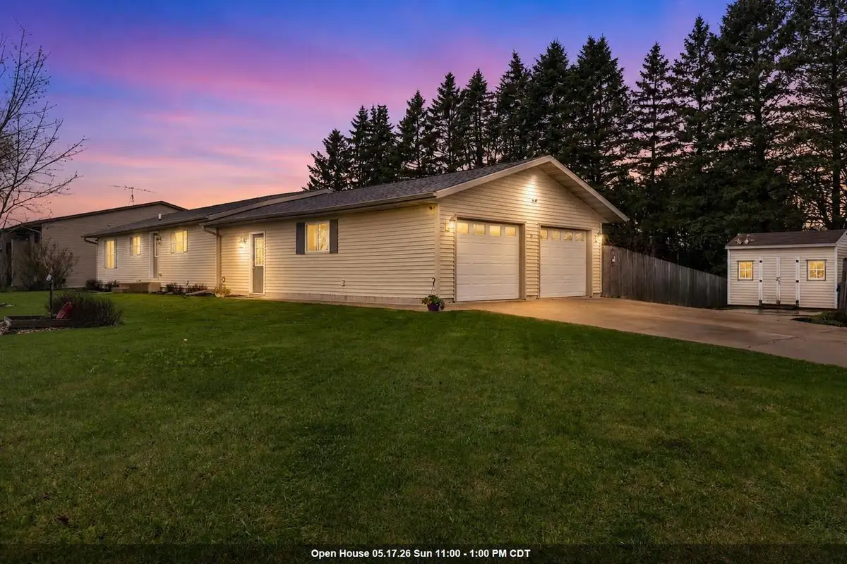 21 PRIMROSE CIRCLE, Clintonville, WI 54929 - #1
