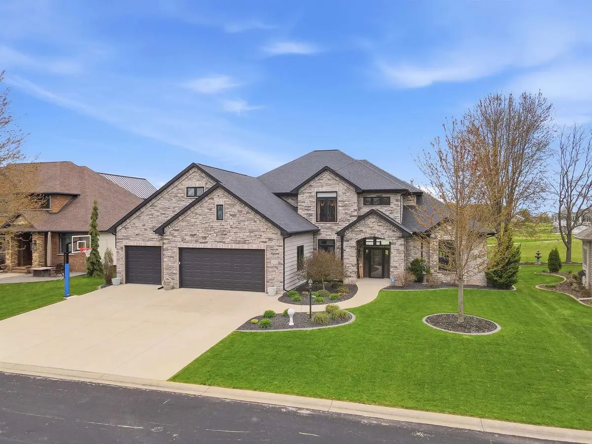 227 PETERLYNN DRIVE, Wrightstown, WI 54180 - #1