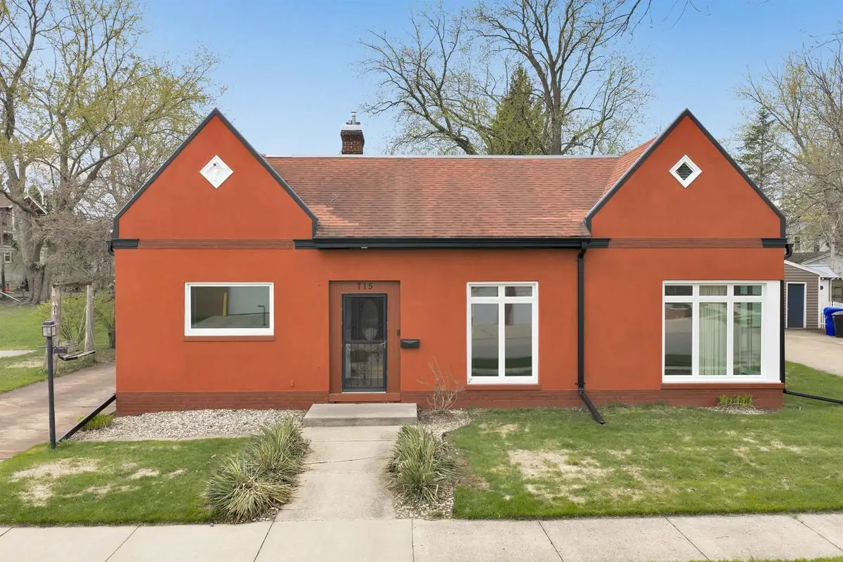 715 W 5TH STREET, Appleton, WI 54914 - #1