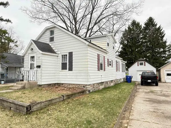 427 S EMERY AVENUE, Peshtigo, WI 54157