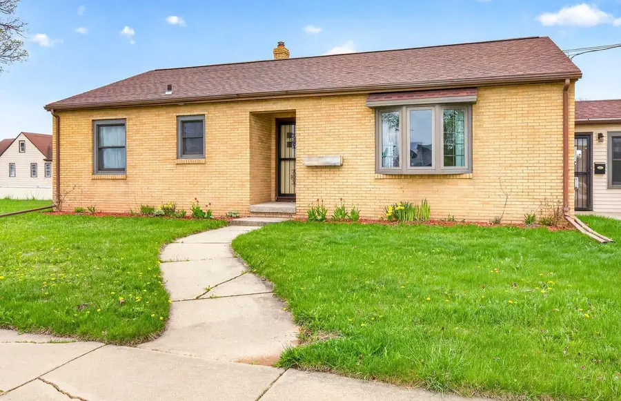 729 E MAES AVENUE, Kimberly, WI 54136 - #2