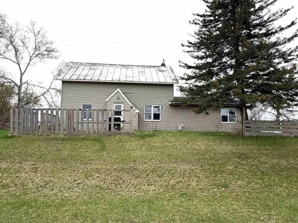 W4663 WOODLUND ROAD, Peshtigo, WI 54157