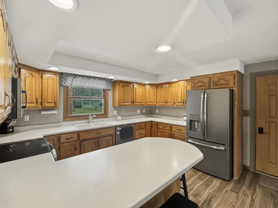 2360 LINCOLN STREET, Marinette, WI 54143 - #3