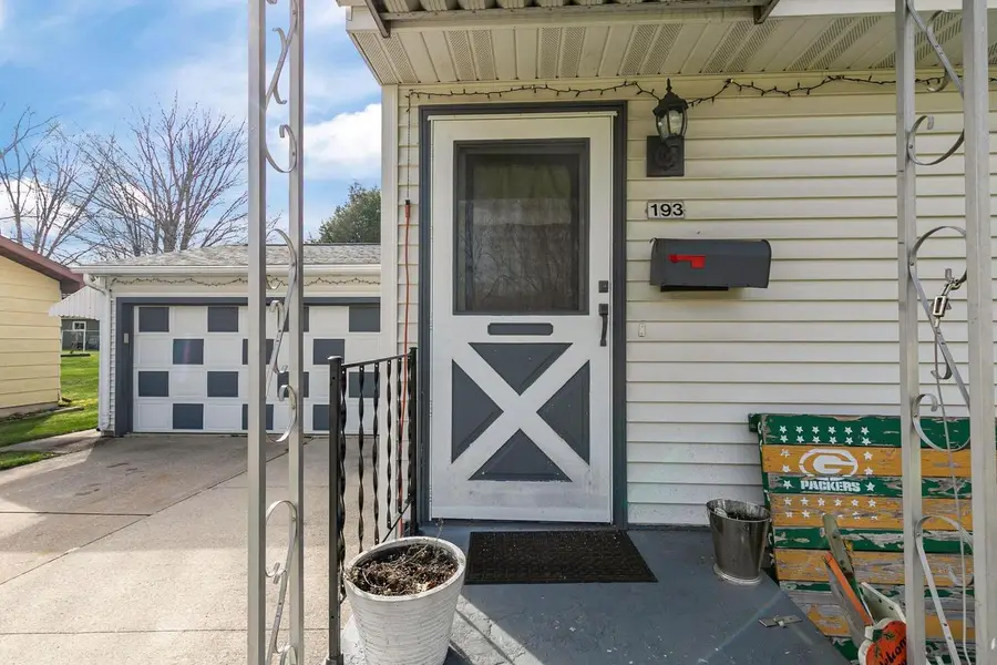 193 ROBERT STREET, Clintonville, WI 54929 - #3