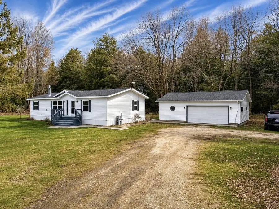 N4427 M-35, Menominee, MI 49858 - #2