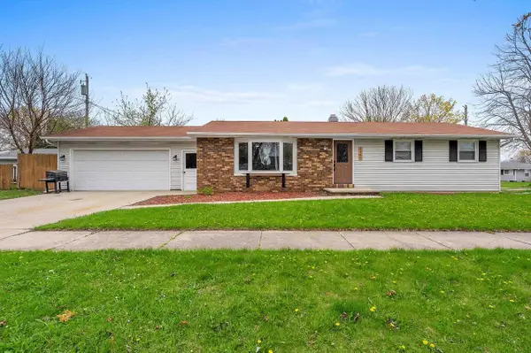 1540 E PLAZA DRIVE, Appleton, WI 54915