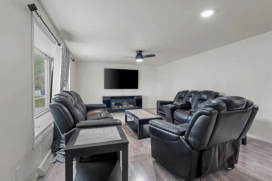 1540 E PLAZA DRIVE, Appleton, WI 54915 - #3