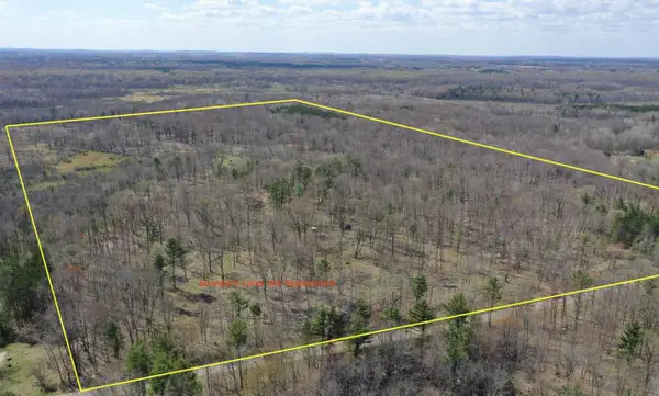 N10755 ASHLEY ROAD, Clintonville, WI 54929