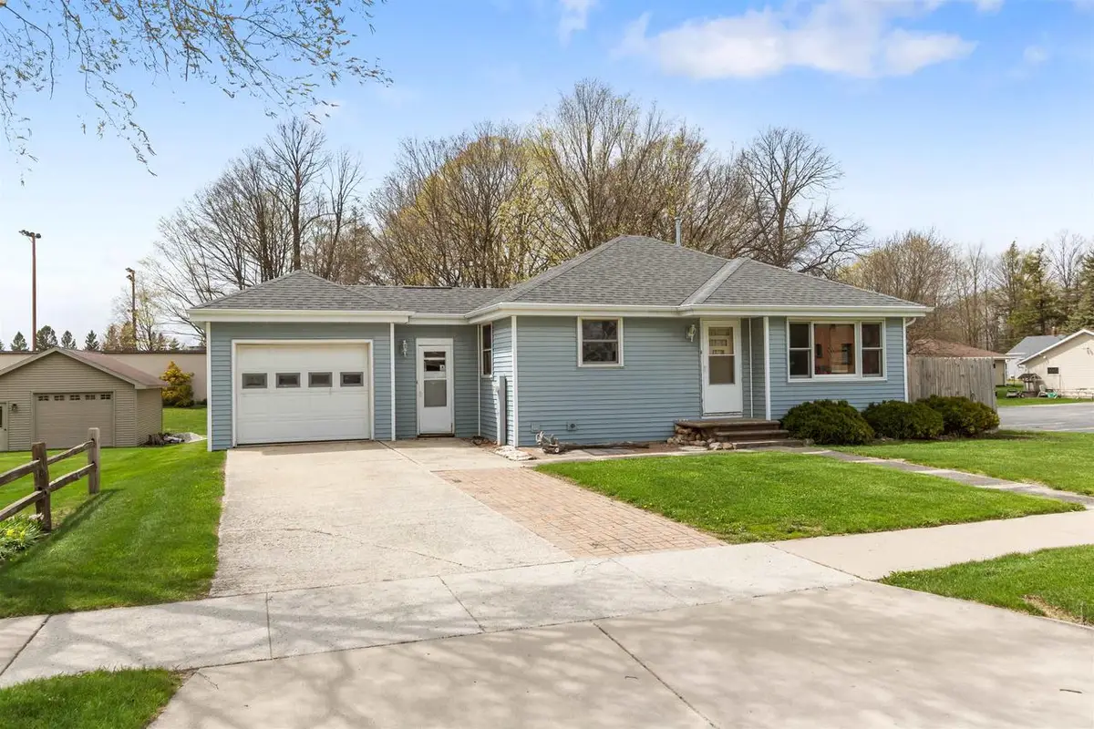 611 CHURCH AVENUE, Casco, WI 54205 - #1