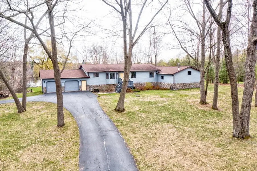 W1724 RIVER OAKS DRIVE, Marinette, WI 54143 - #2