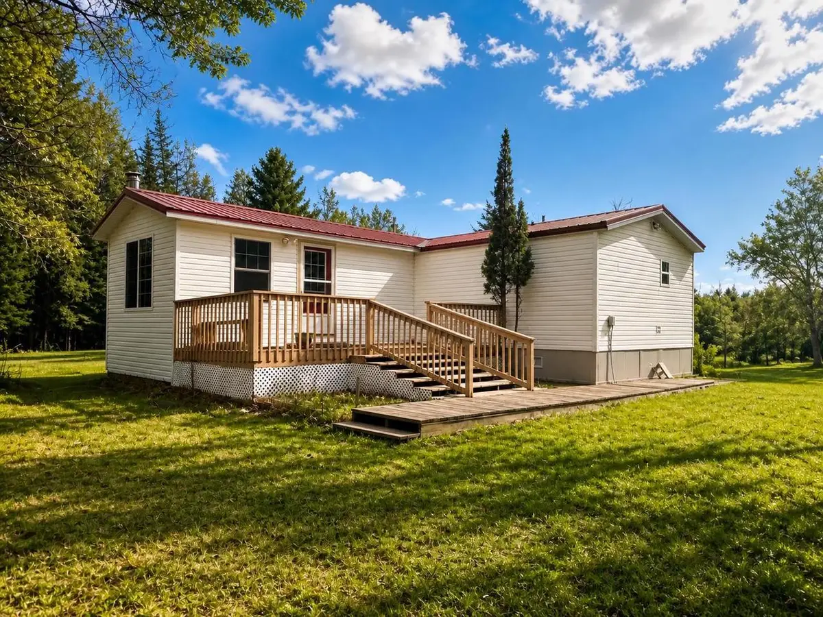 W6496 NO 7 LANE, Menominee, MI 49858 - #1