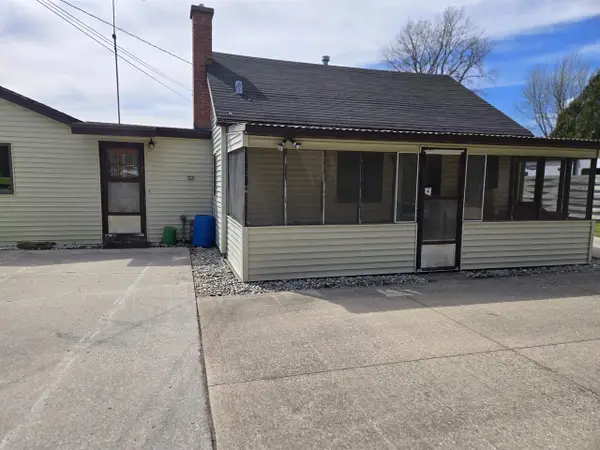2020 HERMAN ROAD, Manitowoc, WI 54220