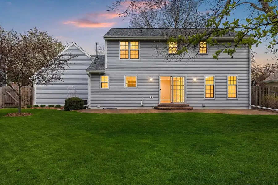 809 SPOONER COURT, De Pere, WI 54115 - #2
