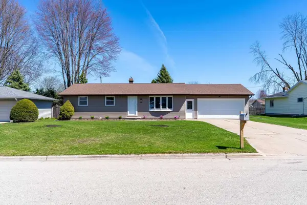 838 MARYDALE DRIVE, Green Bay, WI 54313