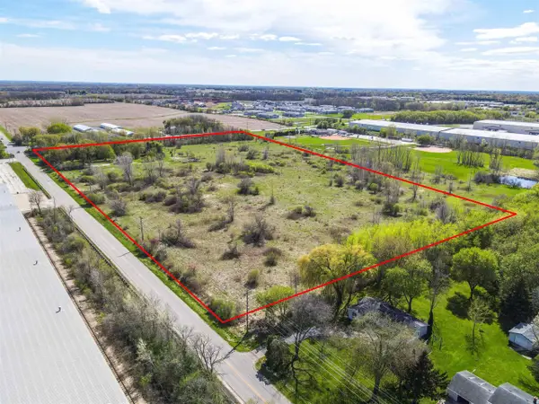 8527 N CLAYTON AVENUE, Clayton, WI 54956