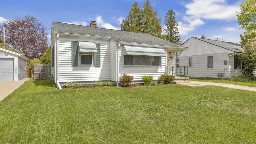 649 Indiana AVENUE, West Bend, WI 53095 - #3