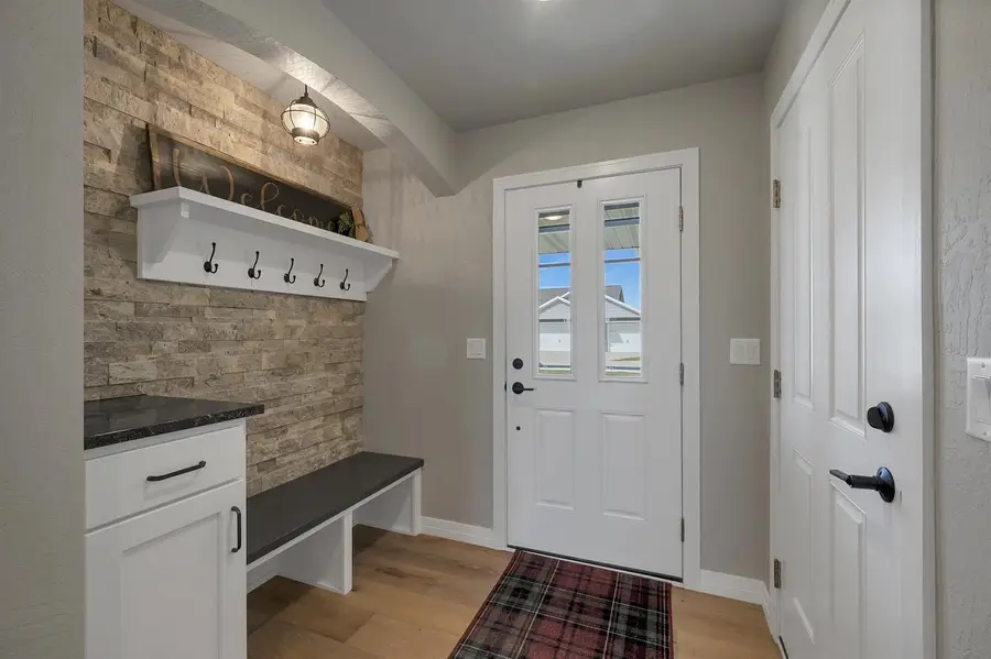 829 SHARON LANE, Pulaski, WI 54162 - #3