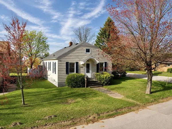 2400 17TH AVENUE, Menominee, MI 49858